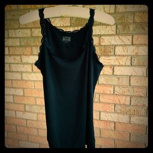 Converse one star women’s black tank size large